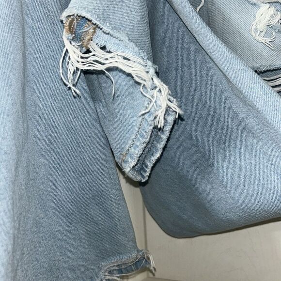 American Eagle Outfitters Mom Blue Mist Distressed Mom Jeans(Size 6Regular) - Picture 10 of 12